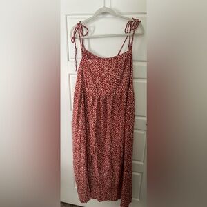 Floral Lightweight Tie Strap Dress 🌼